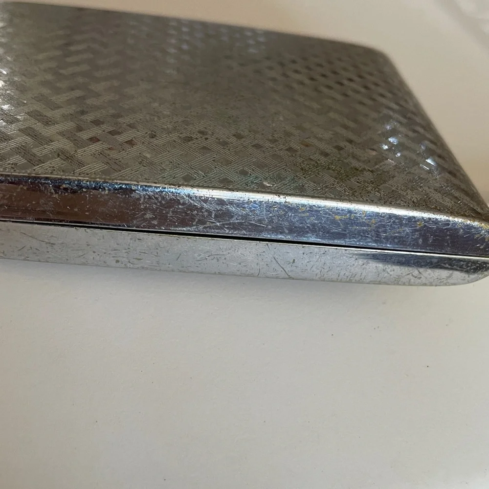 Vintage Art Deco Cigarette Case. Letter R on top - Picture 7 of 11